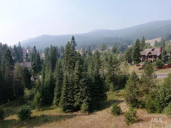 2121 Lydia Dr, Donnelly, ID 83615
