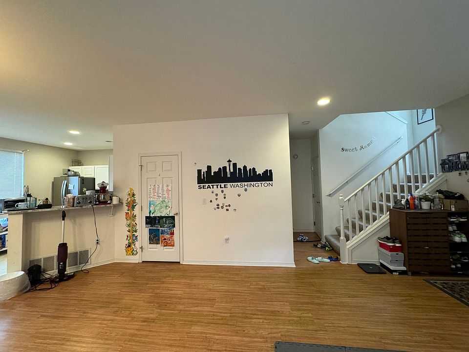 1st image of 356 227th Ln NE