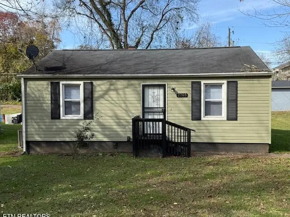2765 Ontario St, Knoxville, TN 37914