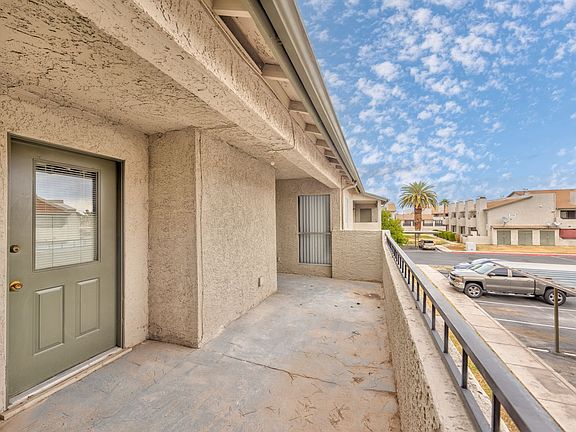 3rd image of 3771 Shirebrook Dr APT 163