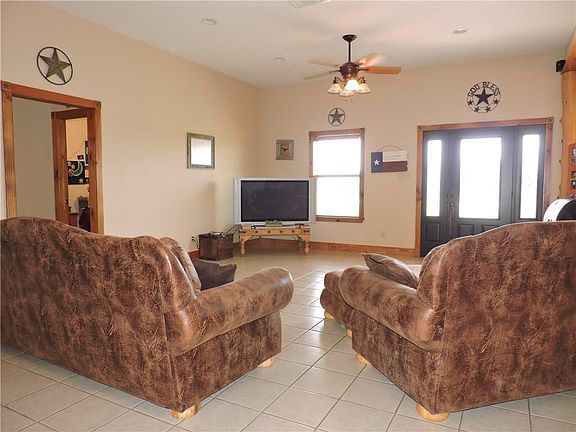 2nd image of 121 Harli Dr