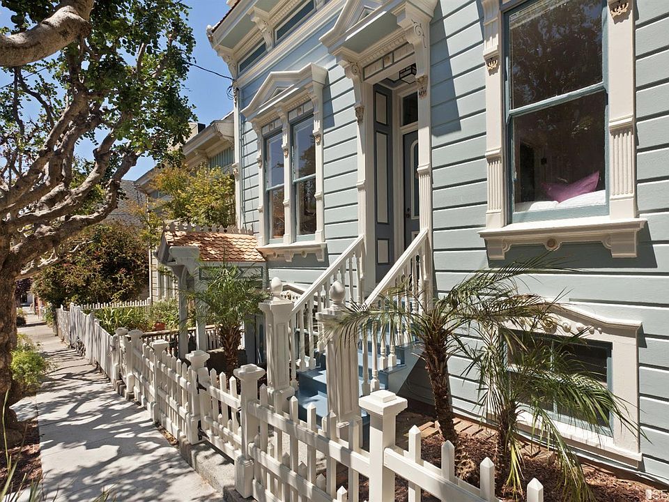 1st image of 136 Lundys Ln
