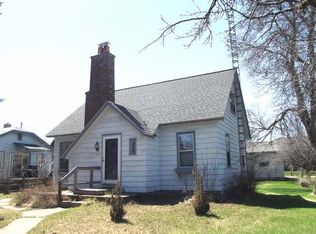 214 3rd St N, Eagle River, WI 54521