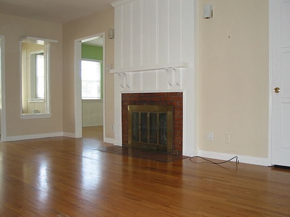 3rd image of 3621 Wasatch Ave