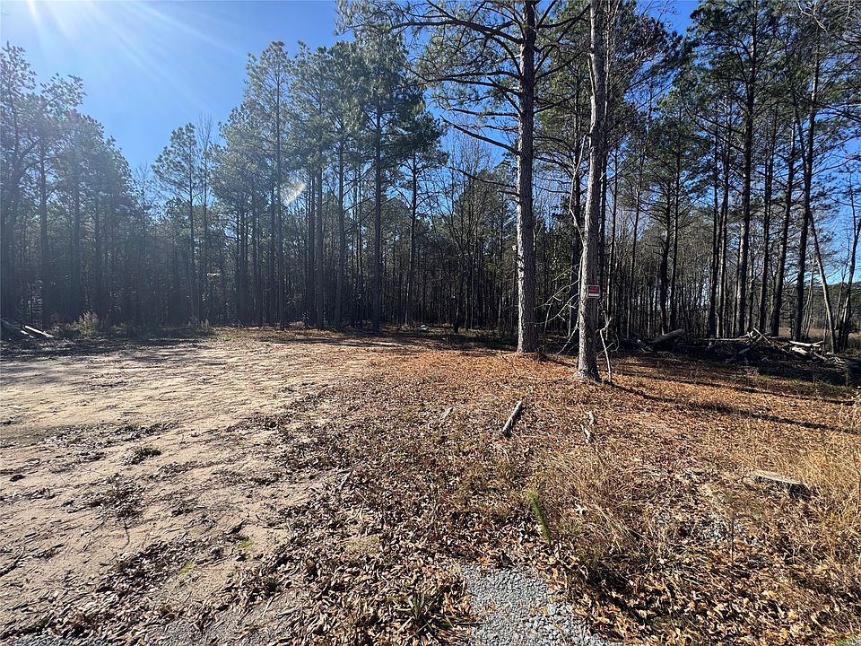 2nd image of 155 Triplet Rd