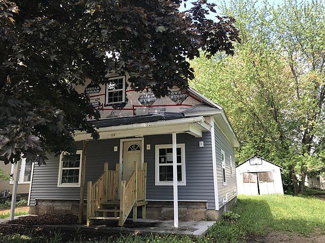 1st image of 118 Deleglise St