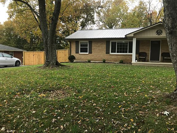 3rd image of 39 Walker Cir