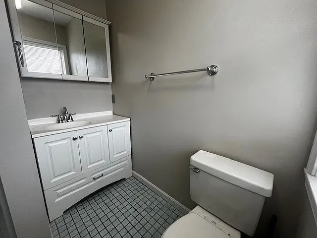 Building Photo - 9351 East St #4