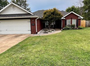 231 Fern St, Centerton, AR 72719