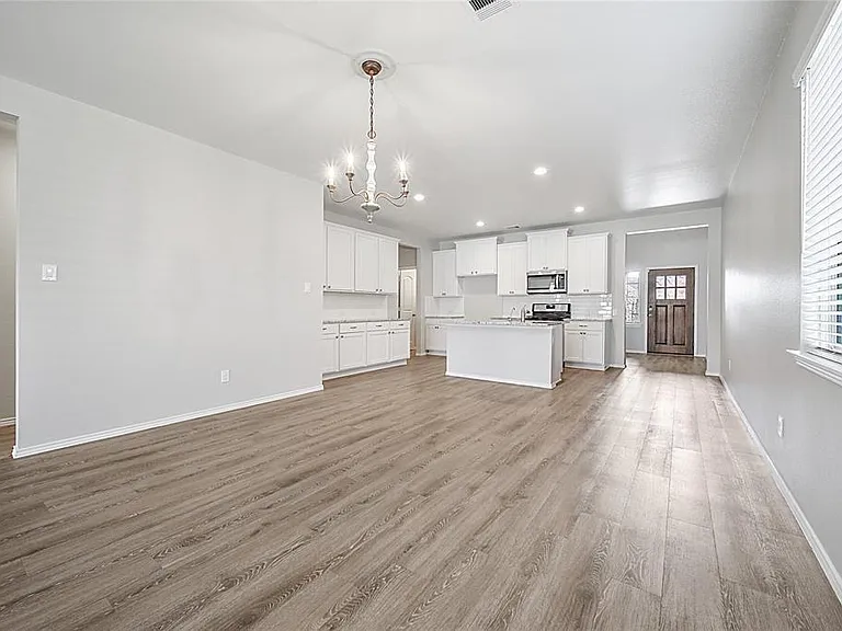 9295 Inland Leather Ln — Photo 7