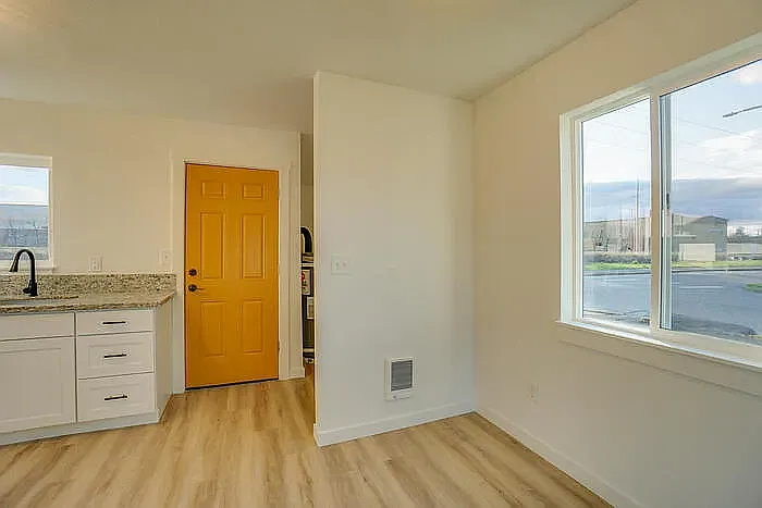 202 Cypress St #202 — Photo 6