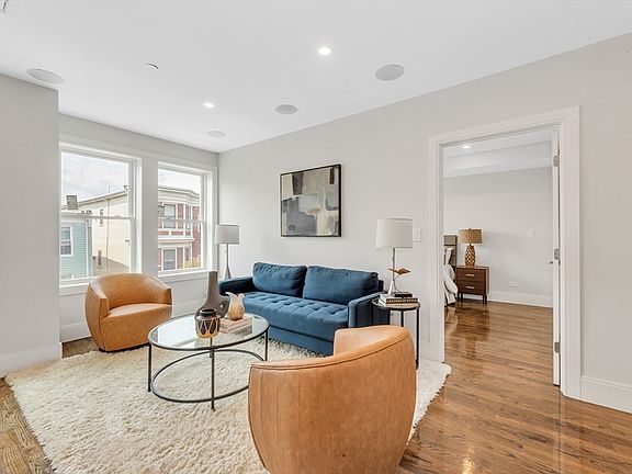 2nd image of 199 Havre St #1