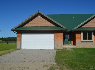 107 Golden View Dr, Bottineau, ND 58318