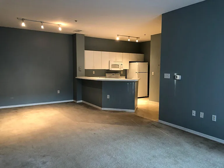 610 Fairway Dr — Photo 8