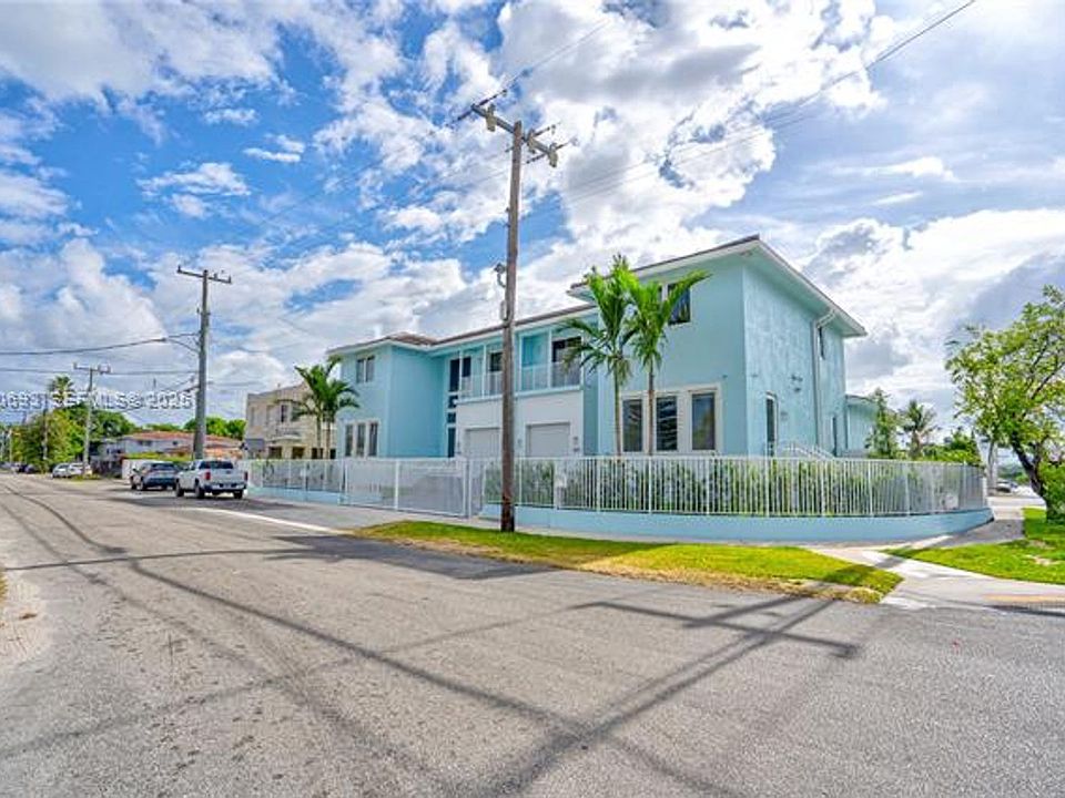 1st image of 1805 NW 22nd Ct #Townhouse 1805