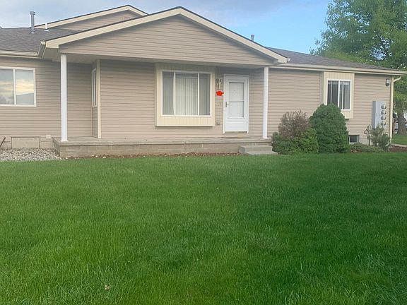 2nd image of 1154 Parkside Cir