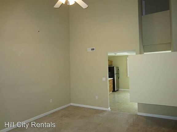 4th image of 808 Middle St #2