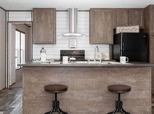 8323 Eagle Rd, Kirtland, OH 44094