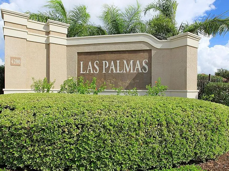 Las Palmas Apartments — Photo 23