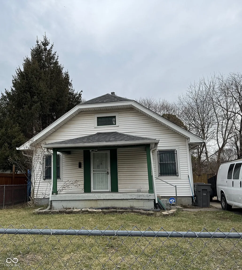 3613 Schofield Ave photo 1