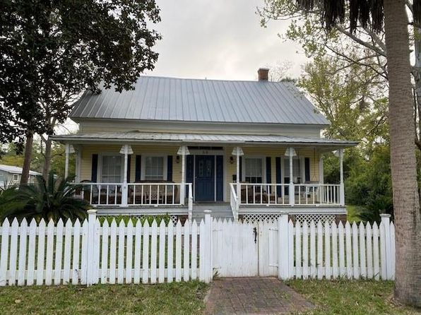 Apalachicola Real Estate Apalachicola Fl Homes For Sale Zillow