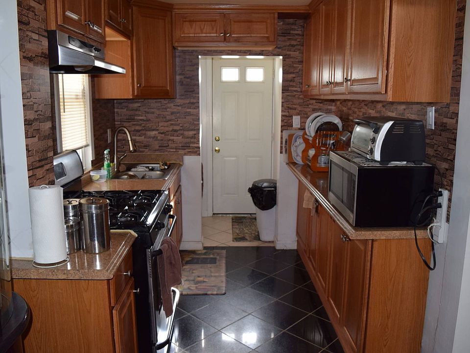 1st image of 11754 140th St