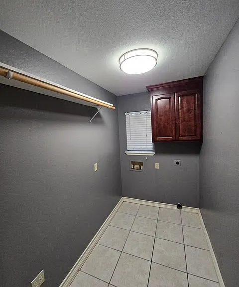 9318 Moon Beam Trl — Photo 17