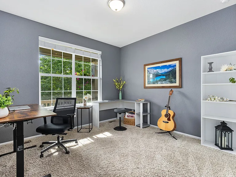 Main Floor Office/Bedroom