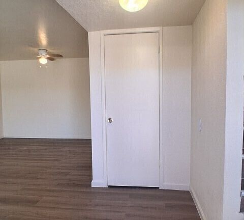 4th image of 2654 N 43rd Ave #12B