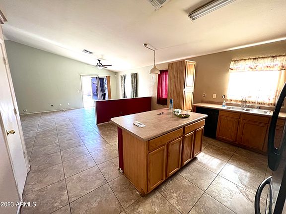 4th image of 9017 W AVALON Drive
