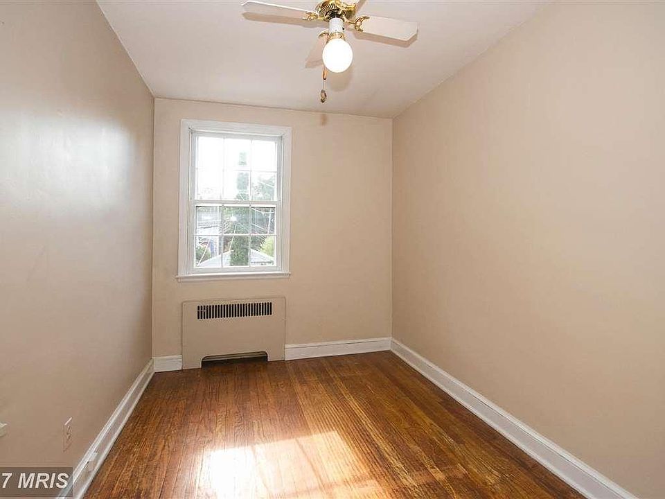 ROOM 1 