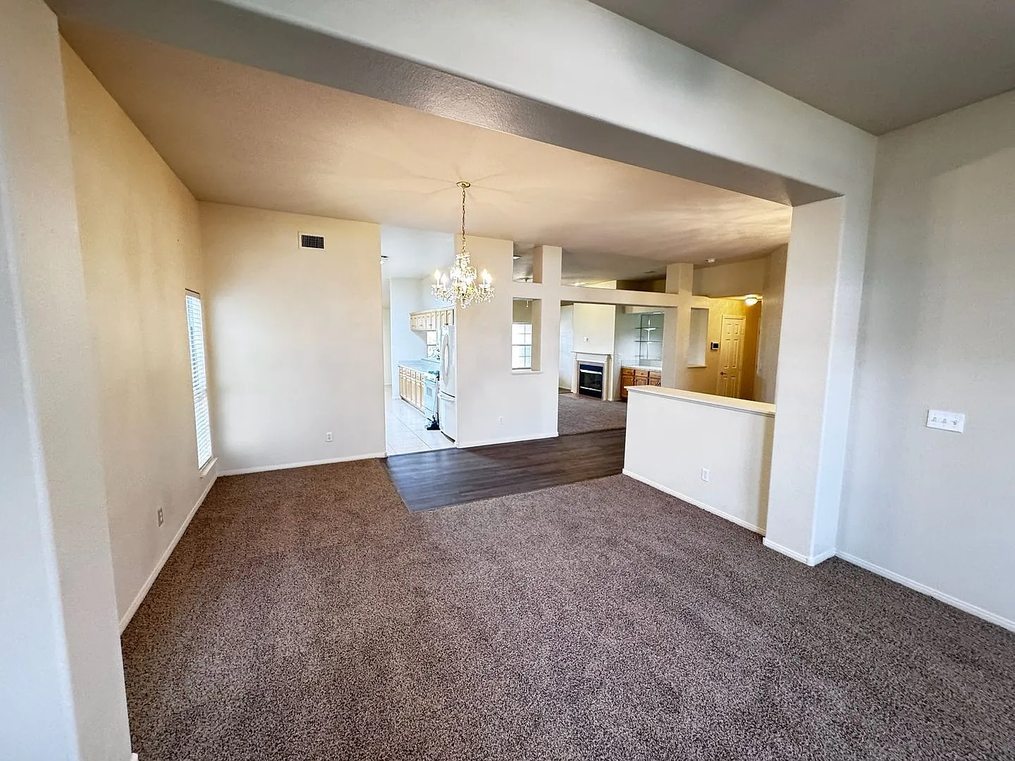 4 Bed Home In Guard Gated Community! — Photo 4