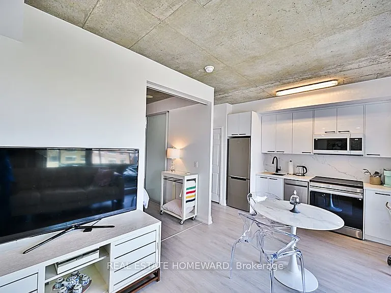 32 Camden St #706 — Photo 10