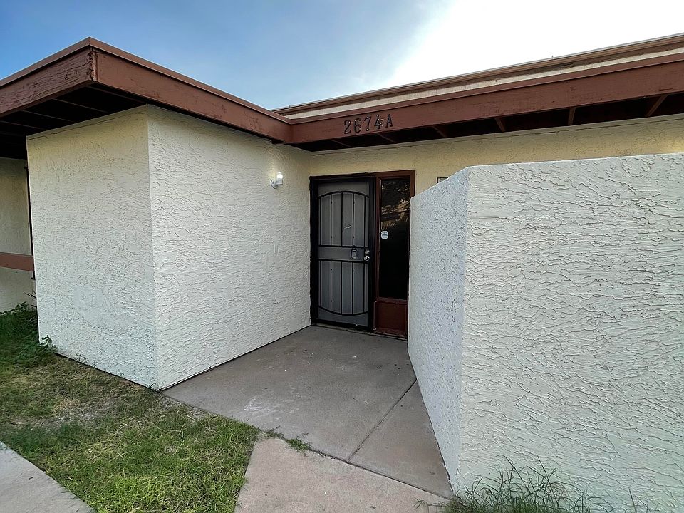 Single Level Patio Home, No neighbor above or below.