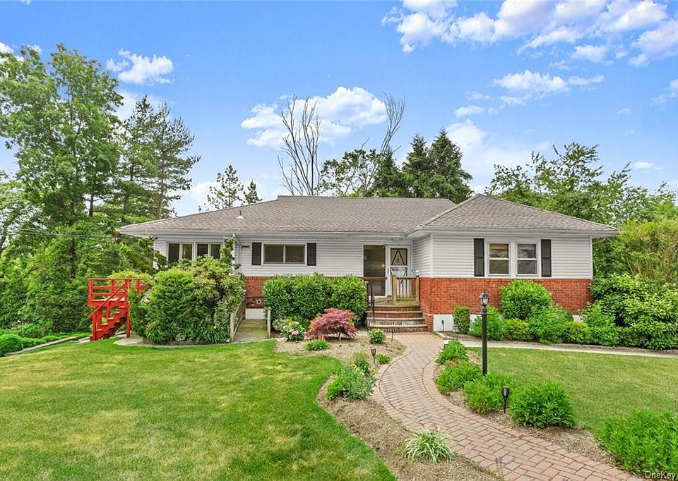 1st image of 17 Sara Ln