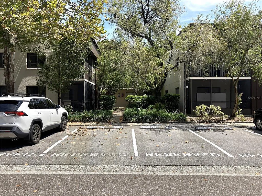 2 bed, 2.0 bath, 960 sqft, $1,550 — Photo 4