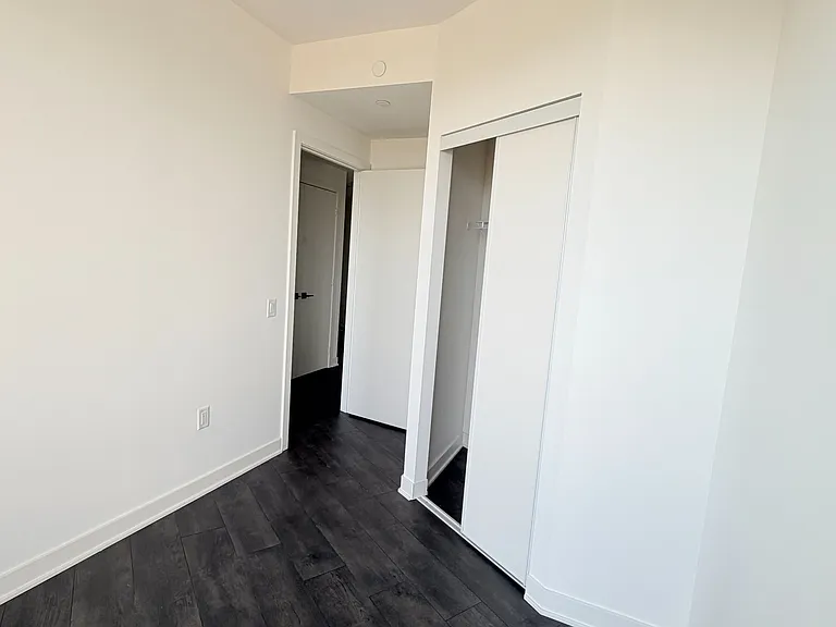 1185 Dupont St #2507 — Photo 11