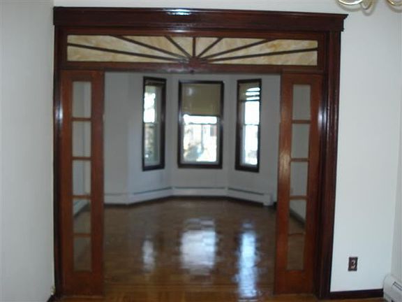 3rd image of 3274 Kennedy Blvd