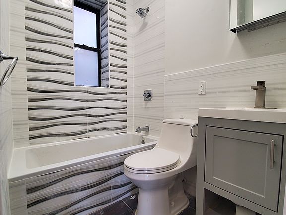 5th image of 565 Bergen Ave #26E
