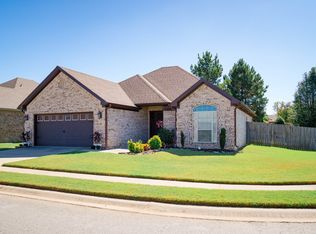 5513 Village Trce, Benton, AR 72019