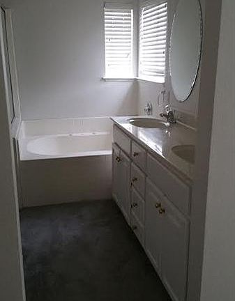3717 bridlewood masterbath