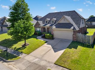 1004 S 75th St, Broken Arrow, OK 74014