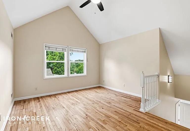 30 Olive St — Photo 13