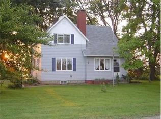 702 190th Ave, Pella, IA 50219