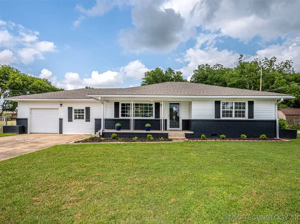 1718 W Tishomingo Ave, Sulphur, OK 73086