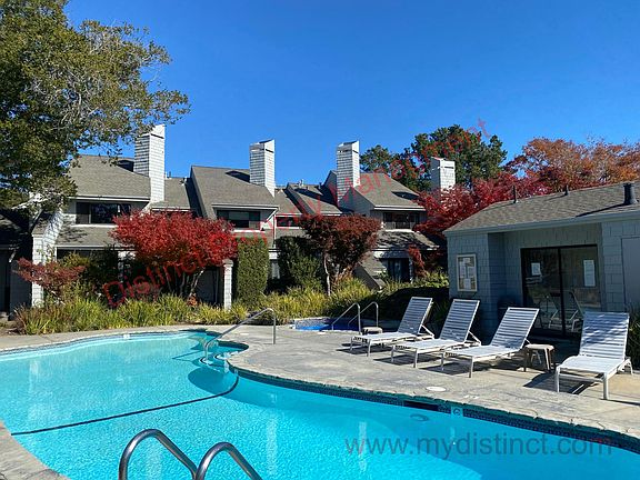 2nd image of 1605 Taylor Ln