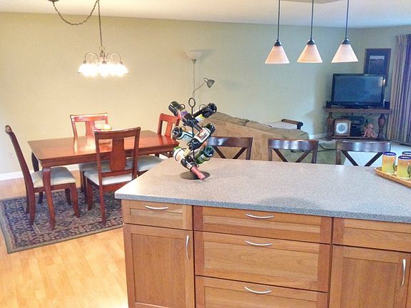 5th image of 13945 Crestview Cir NW