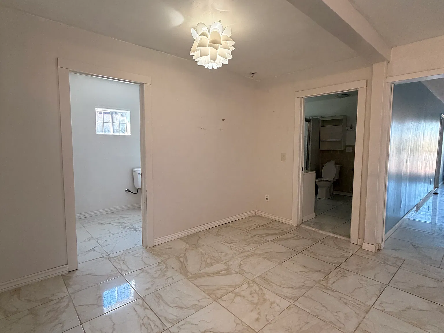3 bed, 1682 sqft, $1,600 — Photo 2