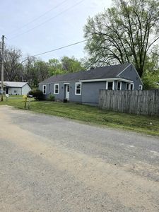 202 N Ash Ave, Mansfield, MO, 65704