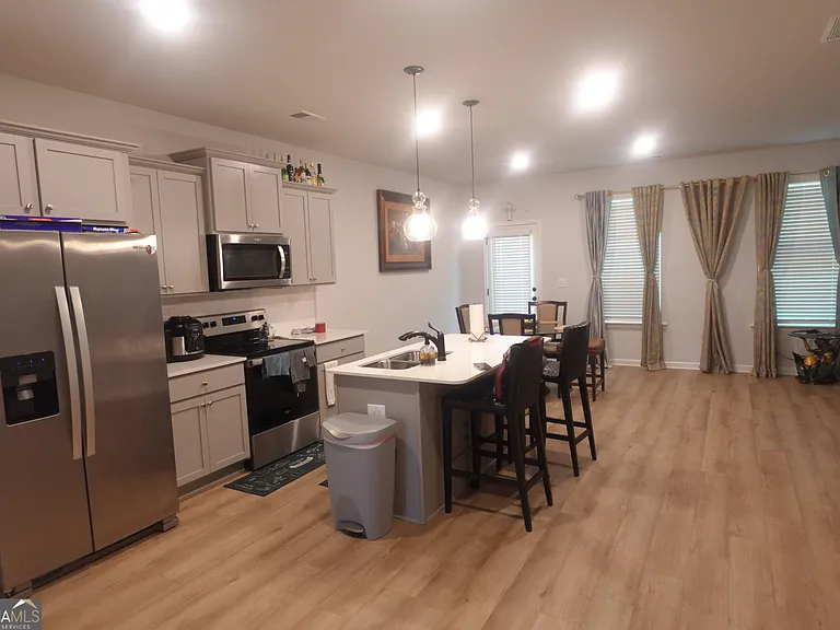 175 Tulip Dr — Photo 7